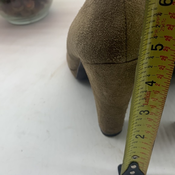 Calvin Klein Suede Taupe Heels Gabby Size 8 MCH4453E - Picture 7 of 13